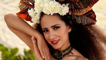 Foto de rostro de Hanna cofundadora de Sanaya Ancestral Wellness.